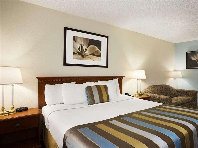 Days Inn By Wyndham מידלטאון מראה חיצוני תמונה