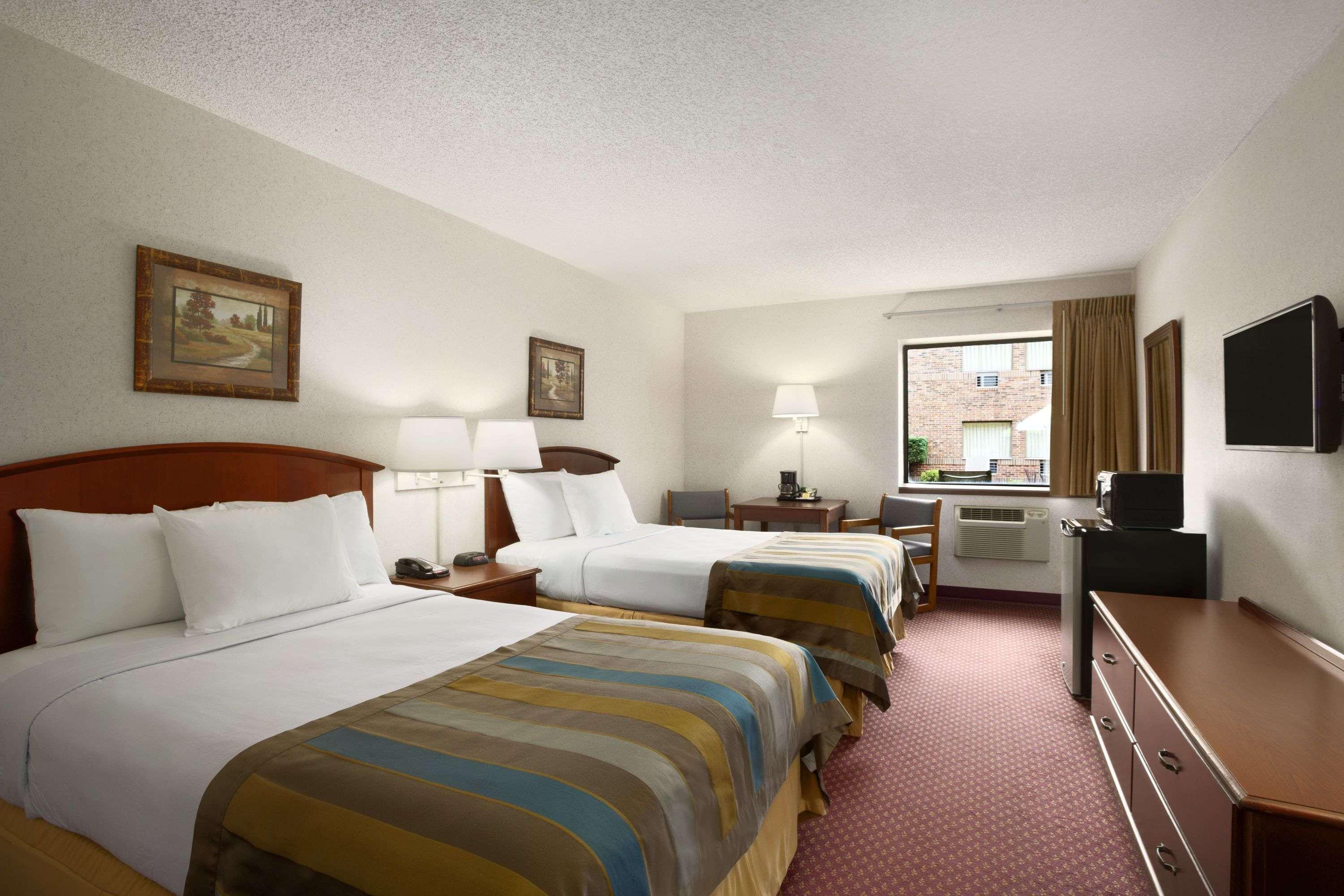 Days Inn By Wyndham מידלטאון מראה חיצוני תמונה